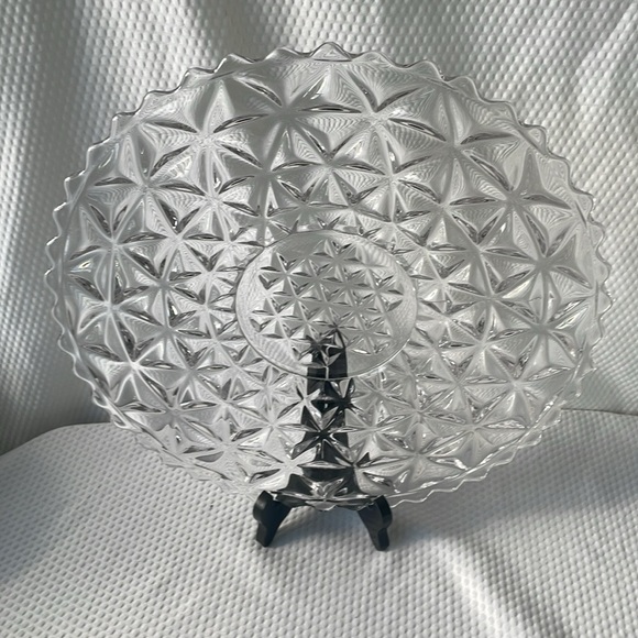 Mt. Vernon Clear  Torte Plate (Crisscross Diamonds) 12” wide. - Picture 3 of 4